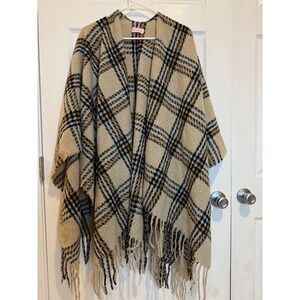 Pink Lily Plaid Poncho Wrap with Fringe‎ Open Front Tan Black Oversized